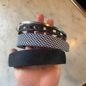  - 4 diadem för 50kr 