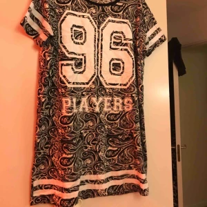  - Supergullig klänning, 120kr inkl frakt 🌟