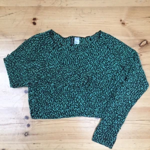  - Prickig tröja från HM. Luftig och cool på samma gång 👐