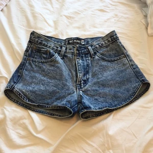  - Blue shoet jeans size M high waist short