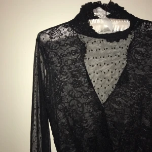  - Spetströja från Bikbok, helt ny 🕶 inklusive frakt