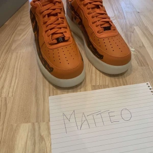 Nike Air Force 1 Skeleton - DSWT  Skeleton US 8 1700kr  Byter gärna till likadana i US 10! Meetup Sthlm eller frakt (95kr)