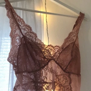 mörkrosa bralette - Knappt använd. Storlek S, stretchig frakt är 11 kronor 💞💞