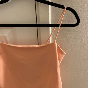 GINA TRICOT LINNE - Aldrig använt, i nytt skick! Storlek M. 