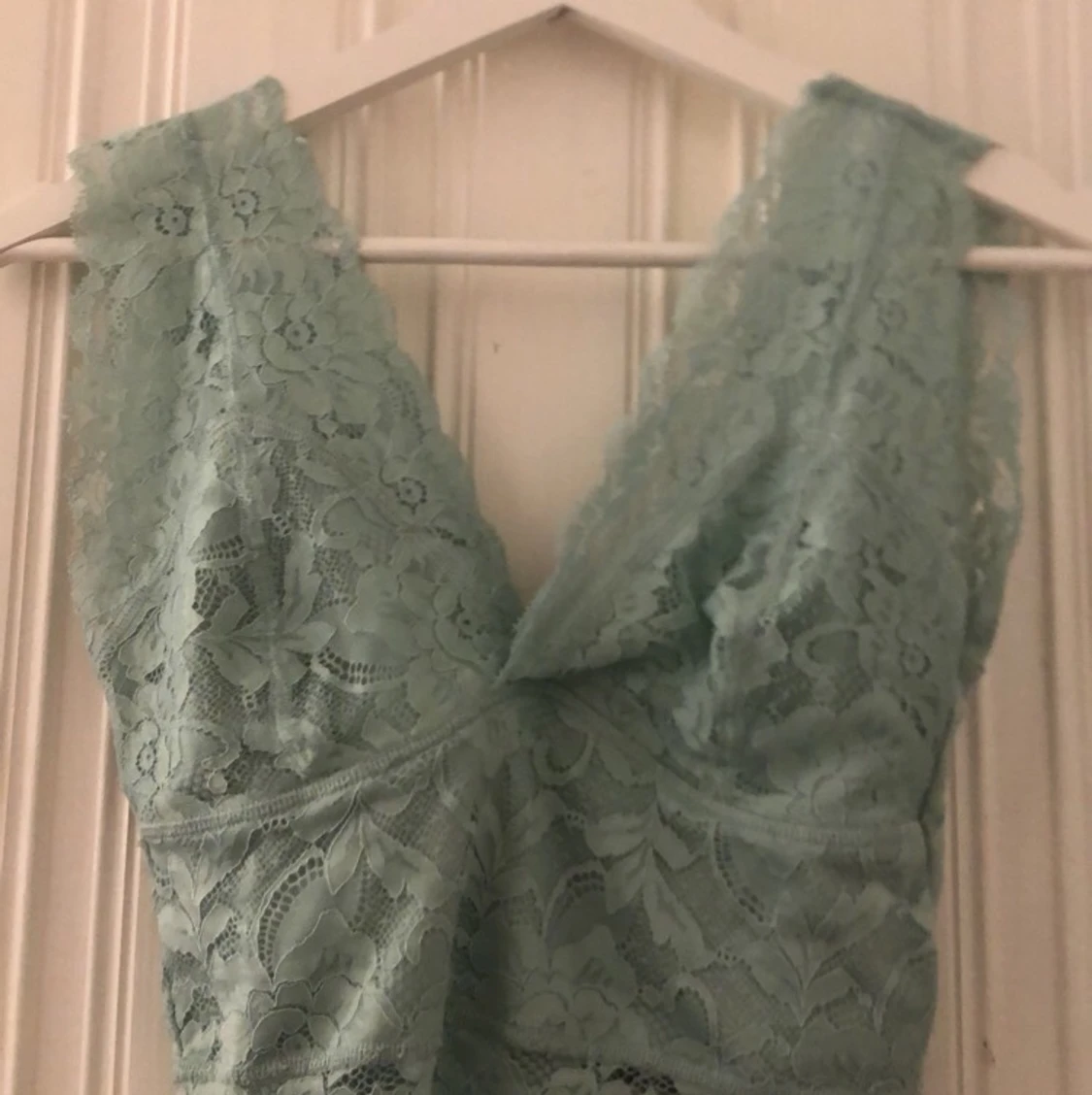 Fint turkos spets linne