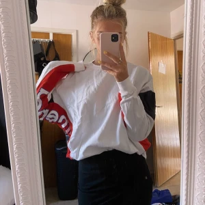 Sweatshirt  - Oversized sweater från istay oanvänd i stoleken s