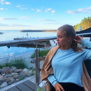 Tröja i filtmaterial - Sjukt fin och skön tröja i filt material, storlek S från vero Moda 🌸