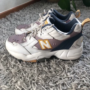 New balance 608 storlek 38 EU - New balance skor köpta på Junkyard. Använda ca 20 gånger 💜 US 5.5 Öppen för bud!