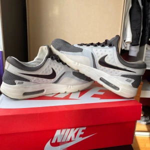 Nike Air max - Säljer mina Air Max som jag inte längre använder. Storlek 41. Sköna och bekväma 