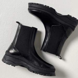 Nya Leathernecks boot från  PIECES  Selione Leather Boot size 39. De är slutsålda på Nelly. säljer för 900kr, aldrig använt! 