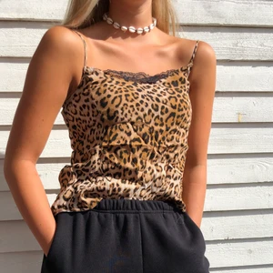 Leopardlinne med spets - Ett snyggt leopardlinne med spets från zara🤪