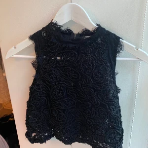 Topp från zara - Nyskick! Köparen står för frakten 💞