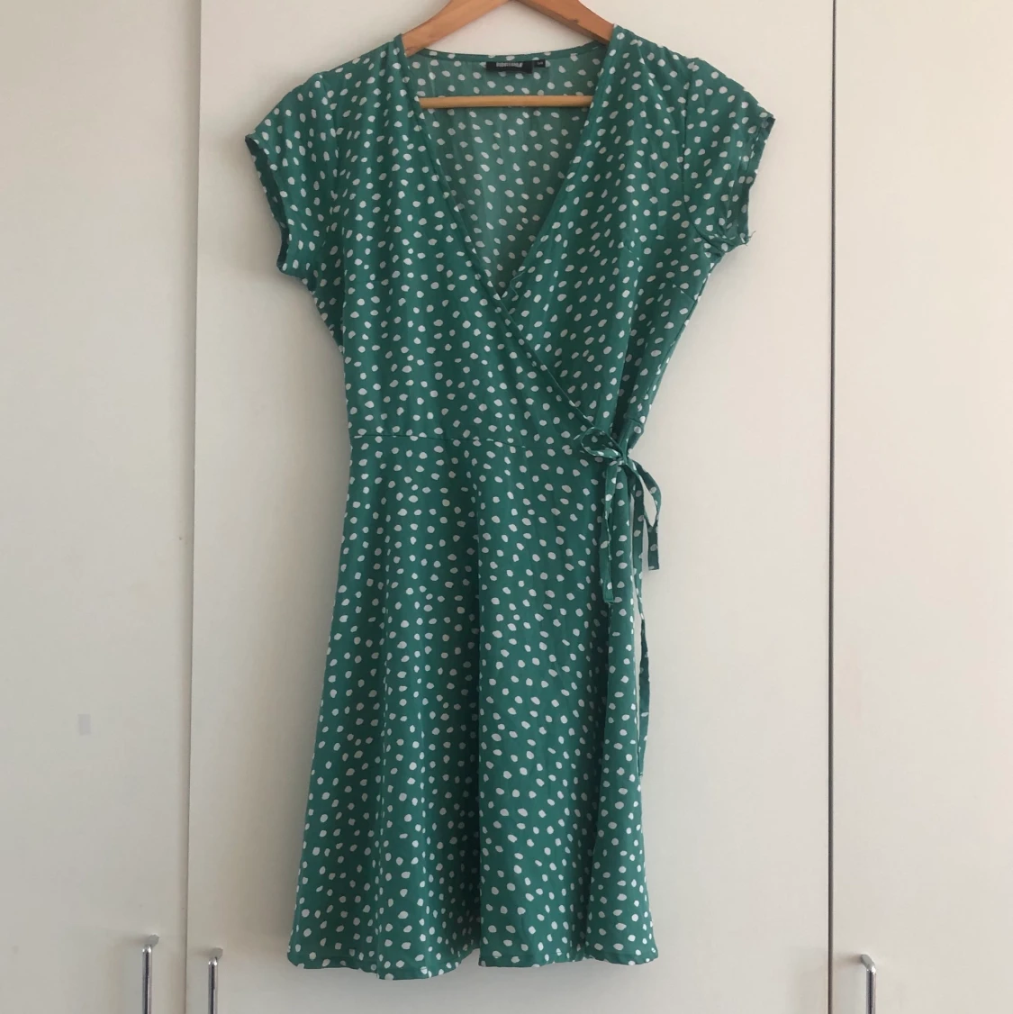 Bubbleroom omlottklänning strl 34