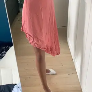 Säljer denna Nakd kjol 