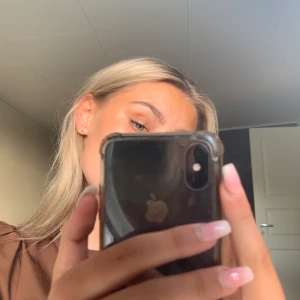 Stjärnörhängen - Super söta örgängen i guld 😜