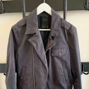  - G-Star Raw Men’s jacket Brand: G-Star Size: S Colour: Charcoal Grey  Used and absolutely loved for years. But still in great shape. 