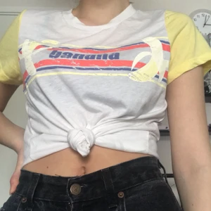  - T-shirt i fint skick. Frakt ingår 