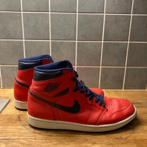 Jordan 1 retro ‘David Letterman’ strl 45,5 - Retro basketsko. Lite använda men i gott skick 