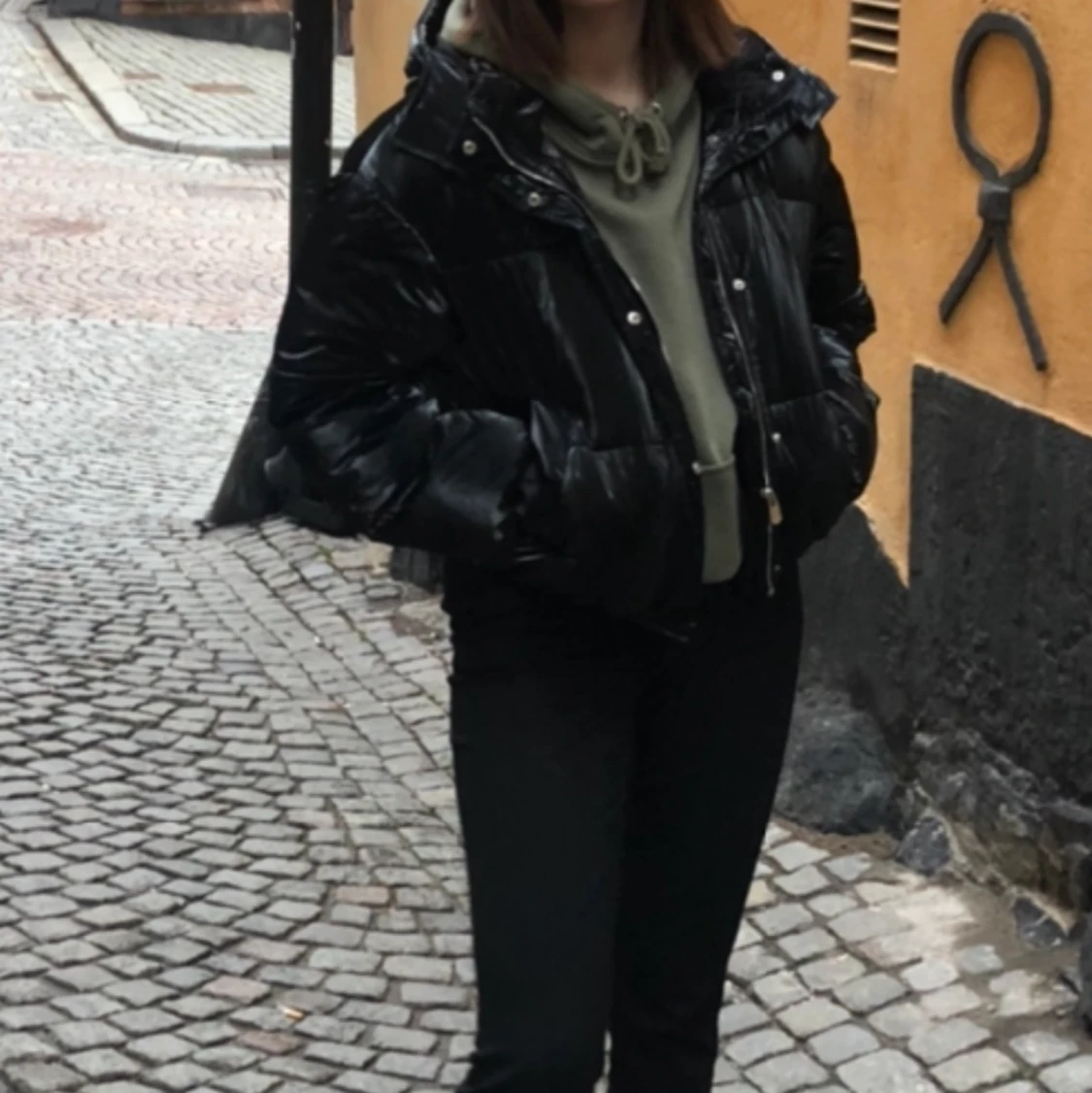 Glansig puffer jacka - 90