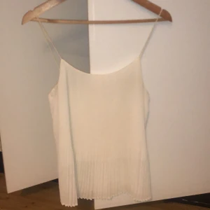 Linne - Oanvänt linne köpt utomlands 