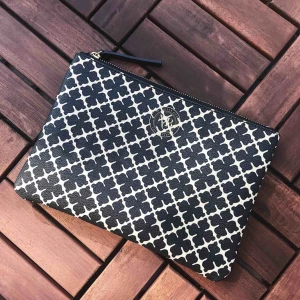  - Clutch från by malene Birger, aldrig använd. köpte till balen men använde sedan en annan. 