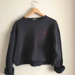 - Ralph Lauren sweatshirt köpt på Beyond Retro 