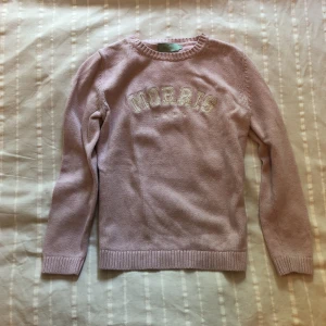  - Morris tröja. Stor i storleken.