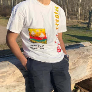 Tyler The creator T-shirt  - Säljer denna oanvända t-shirten jag målat och designat själv! Följ gärna min Instagram Laqishacustom 