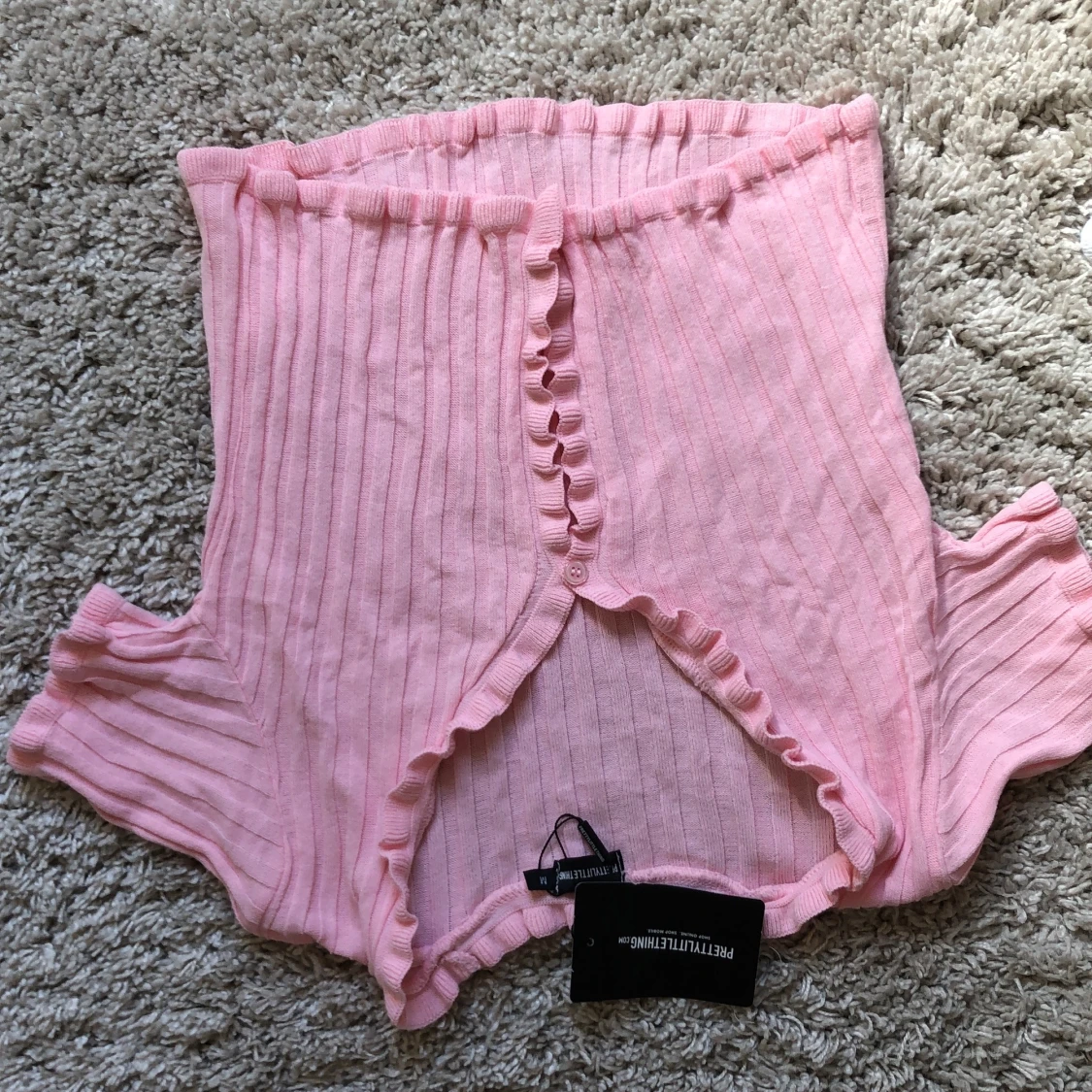 Stickad topp med knapp - 91