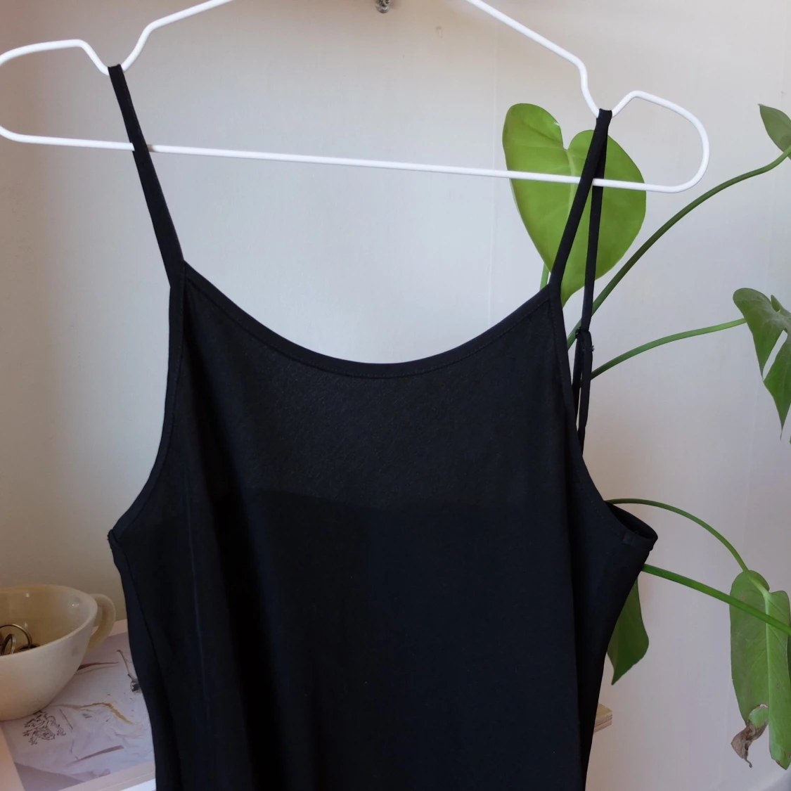 SVART KLÄNNING - 91