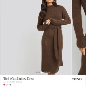 Klänning från afj’s kollektion på nakd - Brun klänning från afj’s kollektion. Storlek xs. Aldrig använd. Klänningen är stickad men sticks ej mot kroppen. Fler frågor? skicka ett dm☺️ frakt 50kr 