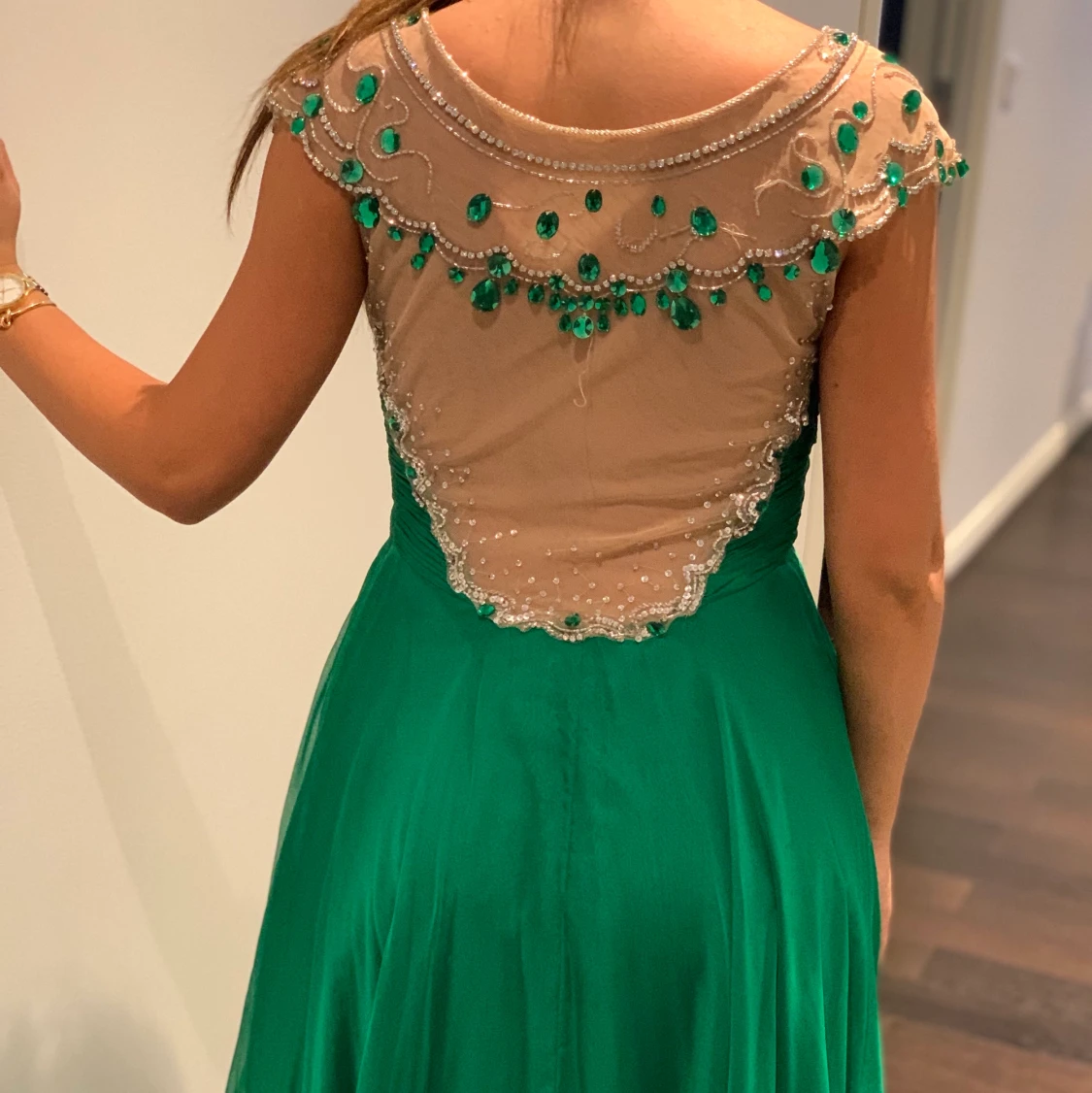 Exklusiv Sheri Hill klänning  - 90