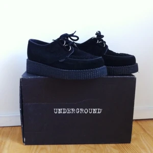 Underground creepers, säljes pga försmå:( använda ett ytterst fåtal gånger. Garanterat fab - Underground creepers, säljes pga försmå:( använda ett ytterst fåtal gånger. Garanterat fab