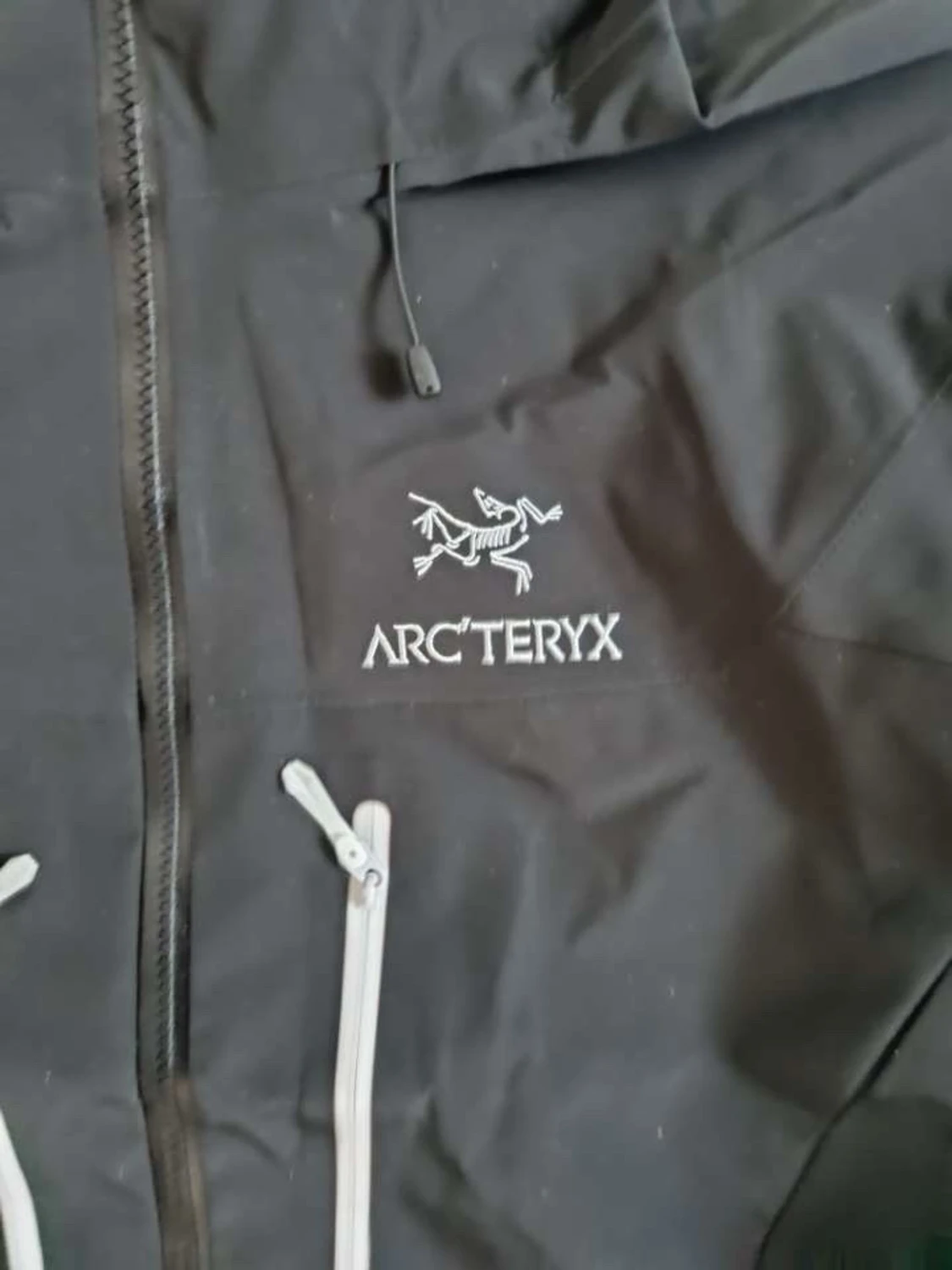 Svart regnjacka från Arc'teryx - 3