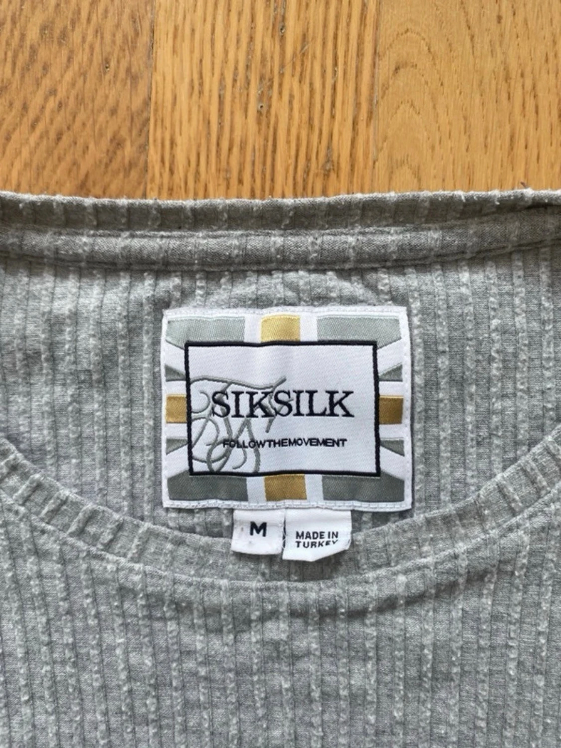 Grå ribbad långärmad tröja SikSilk M - 2