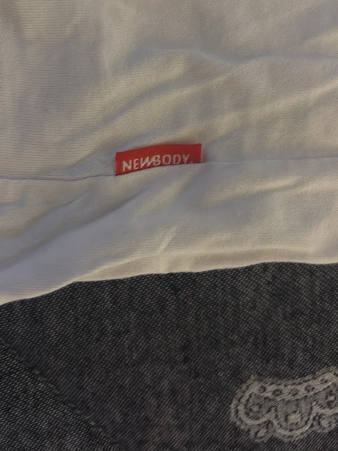 Vit t-shirt från Newbody - 2