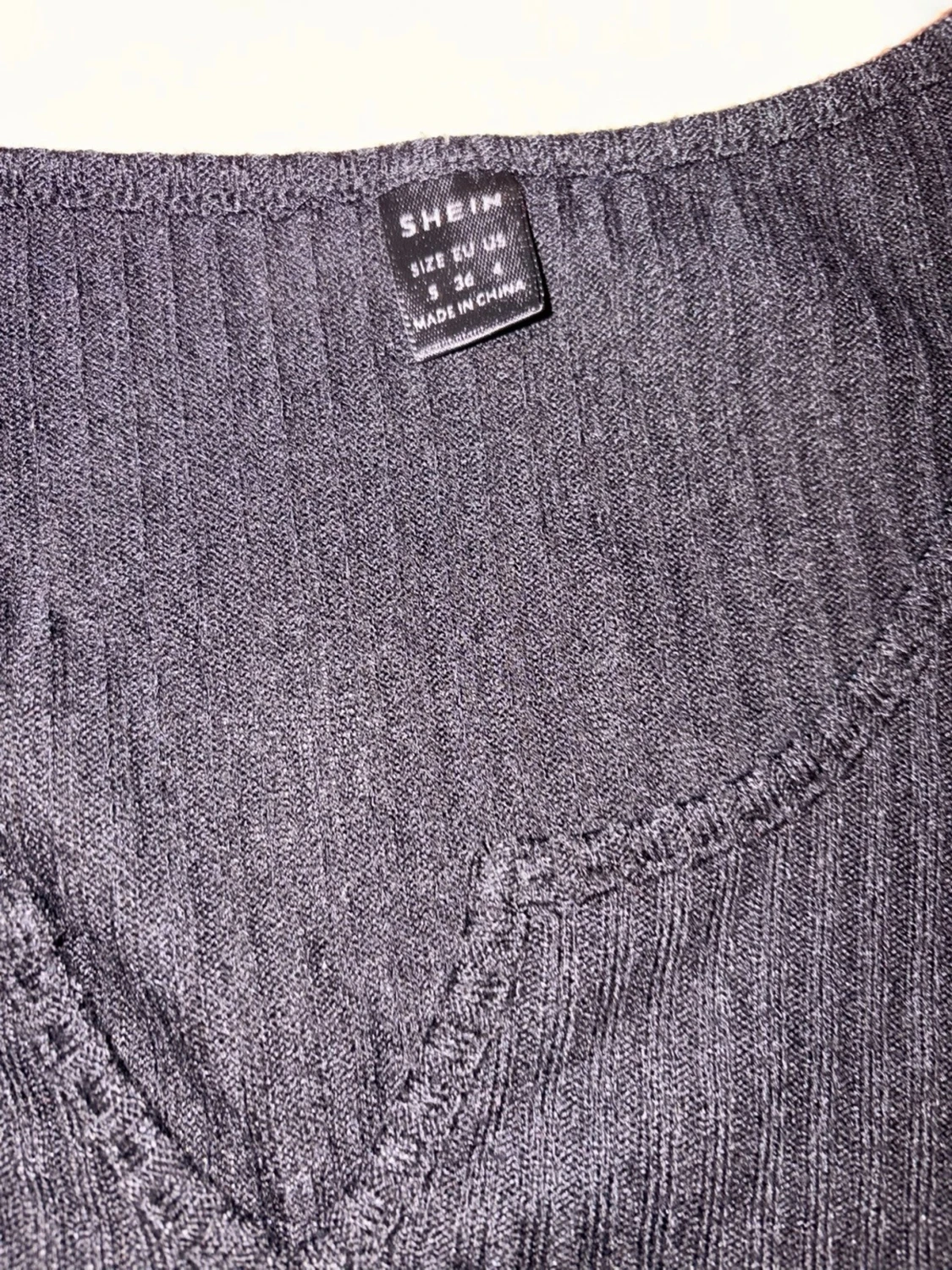 Cropped T-shirt svart - 1