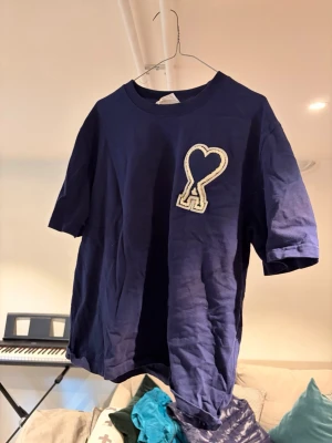 Ami Paris T-shirt - Mörkblå Ami Paris T-shirt