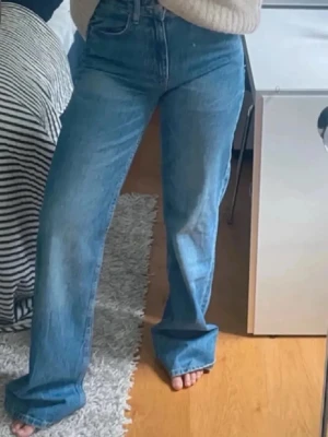 Zara jeans  - Endast tvättade Zara jeans 