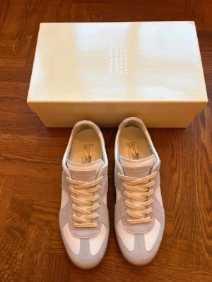 Vita maison margielas - Vita margielas box ingår ej