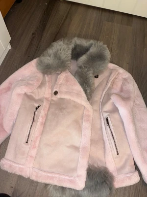 Cool och söt jacka