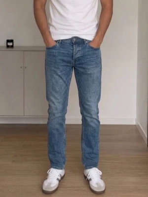 Slim Glenn jeans  - Fint skick! W32 L30  Hör av dig vid frågor! 