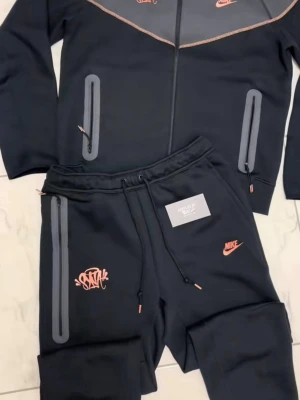 Syna world nike tech fleece hoodie with pants - Good koality from jd sports