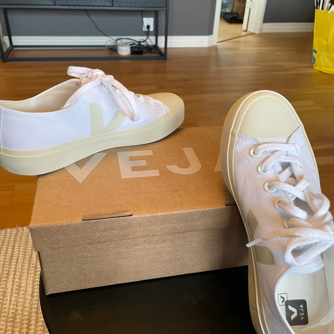 Veja skor - 93