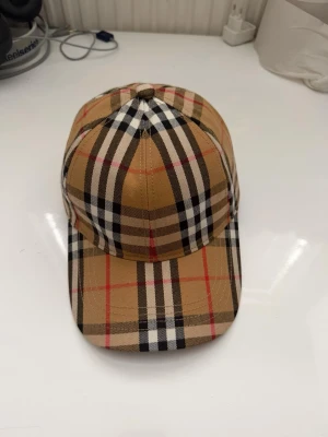 Burberry keps  - Helt ny burberry keps utan taggen 