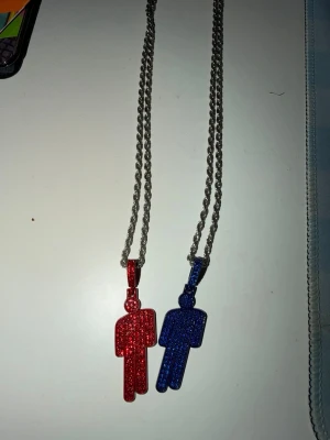 Två stycken blohsh halsband - Reserverat till säljare! 