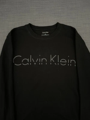 Calvin Klein tröja - Superbra skick