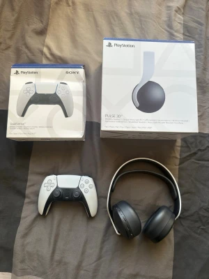 PlayStation 5 tillbehör  - Endast testade en kort period. Säljer på grund av ingen användning. 