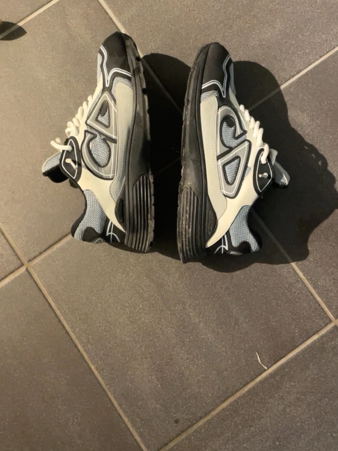 Sneakers