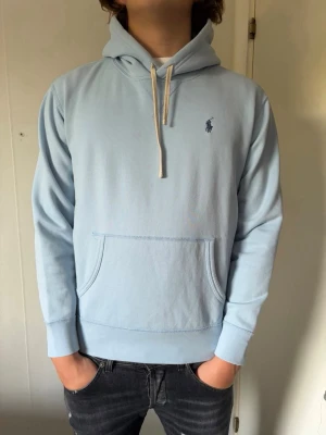 Polo hoodie  - Skriv vid frågor/intesse!